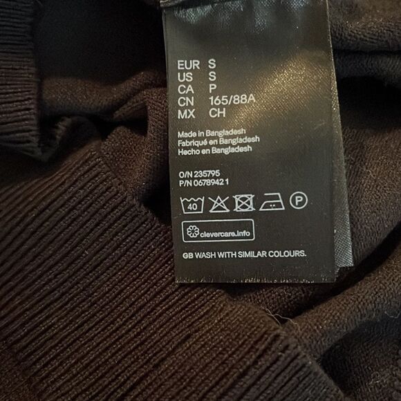 H&m short sleeve crewneck lightweight sweater top. Black w/ ribbed hemline. SZ S - Picture 7 of 10